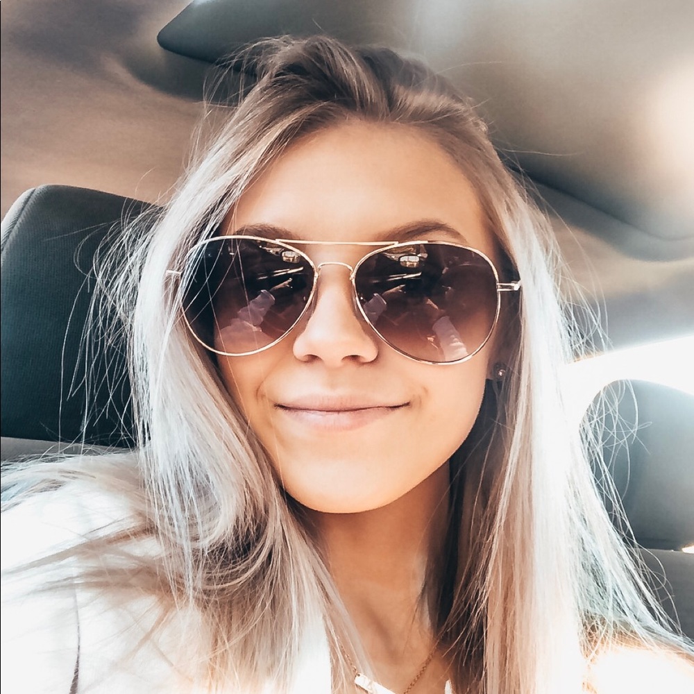 Meet your Posher, Kristin